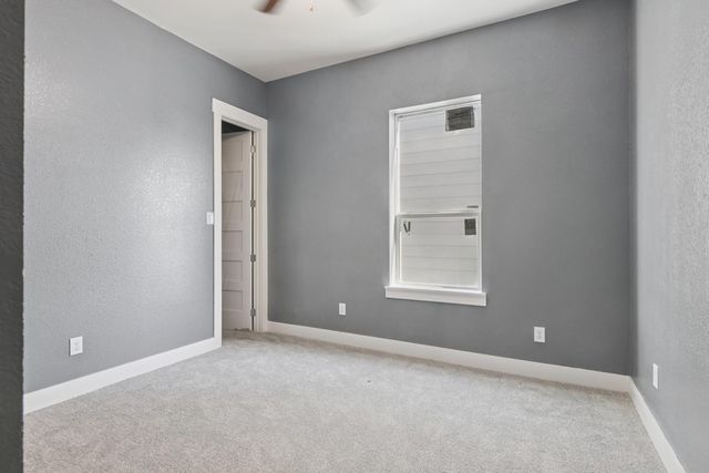 4704 Ward Street, Houston, TX 77021