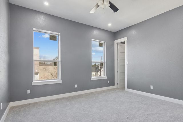 4704 Ward Street, Houston, TX 77021