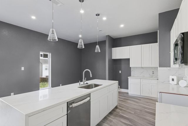 4704 Ward Street, Houston, TX 77021