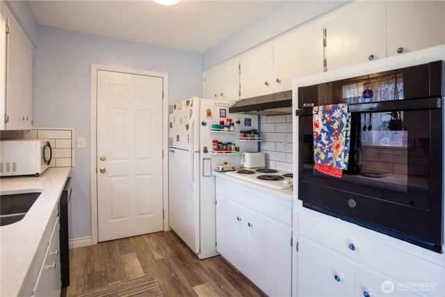 4 Terry Court, Longview, WA 98632