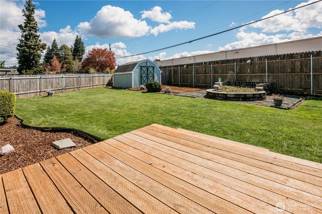 4 Terry Court, Longview, WA 98632