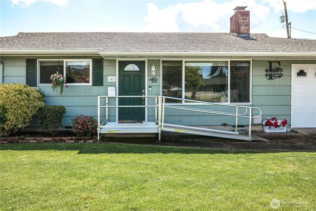 4 Terry Court, Longview, WA 98632