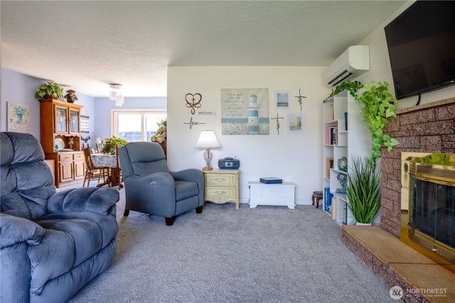 4 Terry Court, Longview, WA 98632