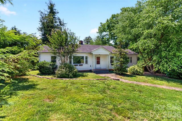 64 Second Street, Tryon, NC 28782