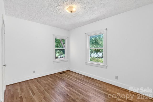 64 Second Street, Tryon, NC 28782