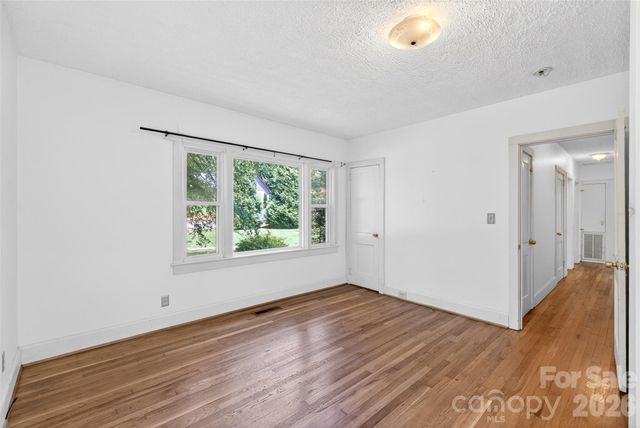64 Second Street, Tryon, NC 28782