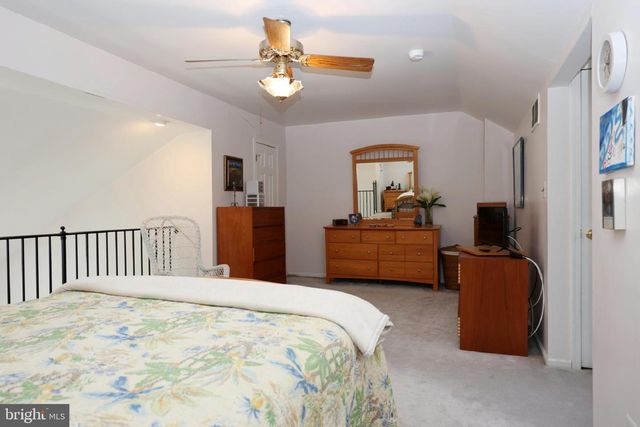 134 LAMPLIGHTER CT, Marlton, NJ 08053