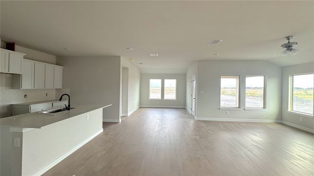 814 Fisher's Island Cir, Corpus Christi, TX 78415