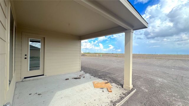 814 Fisher's Island Cir, Corpus Christi, TX 78415