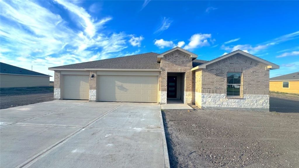 814 Fisher's Island Cir, Corpus Christi, TX 78415 — exterior