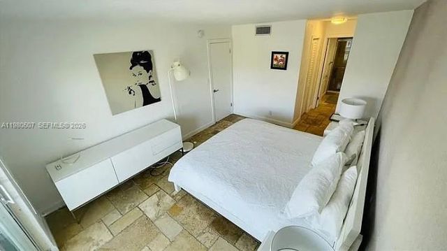 240 Galen Dr 314, Key Biscayne, FL 33149