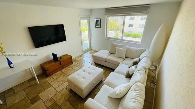 240 Galen Dr 314, Key Biscayne, FL 33149