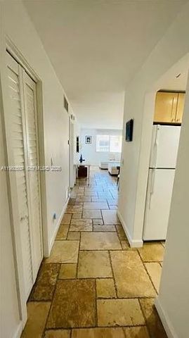 240 Galen Dr 314, Key Biscayne, FL 33149