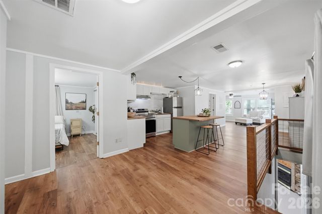 1857 Creekside Place, Lenoir, NC 28645