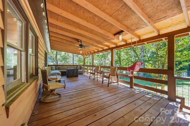 1857 Creekside Place, Lenoir, NC 28645