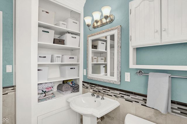 8432 E 56th Street, Indianapolis, IN 46216