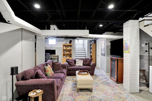 8432 E 56th Street, Indianapolis, IN 46216