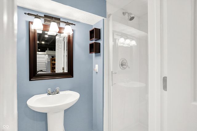 8432 E 56th Street, Indianapolis, IN 46216