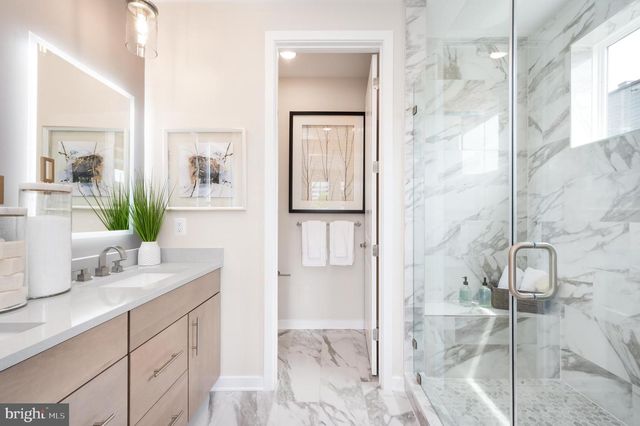 6239 CROSSWIND DR, Rockville, MD 20852