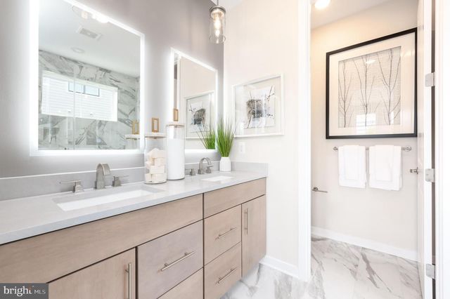 6239 CROSSWIND DR, Rockville, MD 20852