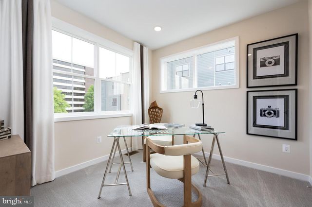 6239 CROSSWIND DR, Rockville, MD 20852