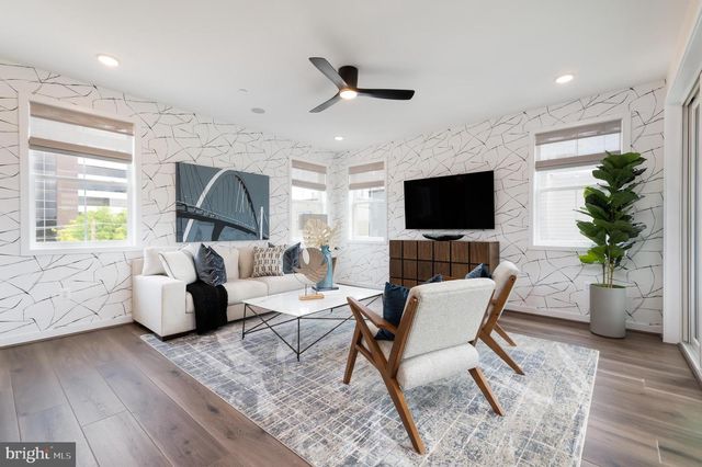 6239 CROSSWIND DR, Rockville, MD 20852