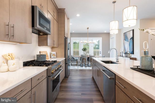 6239 CROSSWIND DR, Rockville, MD 20852