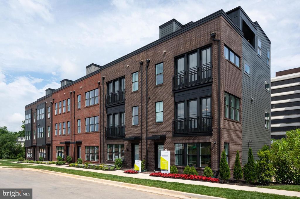 6239 CROSSWIND DR, Rockville, MD 20852