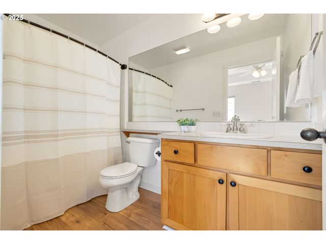 2514 Nw 3RD Ter, Gresham, OR 97030