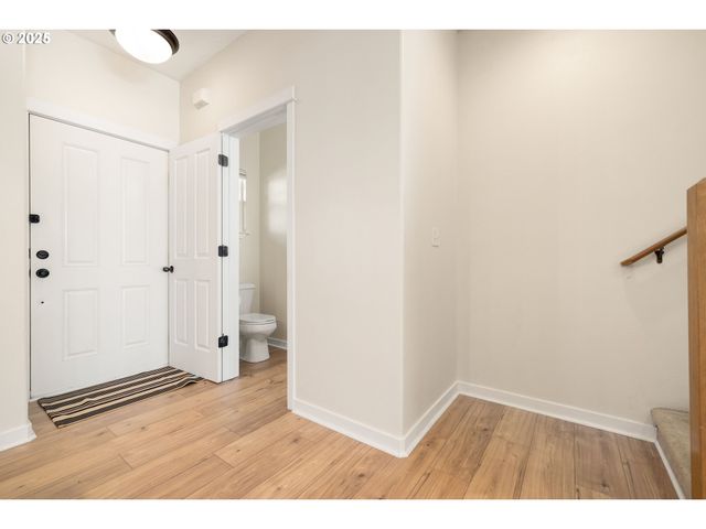 2514 Nw 3RD Ter, Gresham, OR 97030