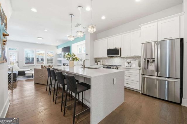 447 Alderwood Street, Atlanta, GA 30328