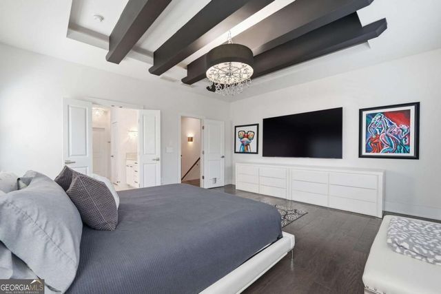 447 Alderwood Street, Atlanta, GA 30328