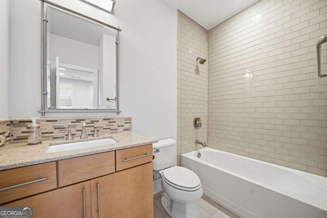 447 Alderwood Street, Atlanta, GA 30328