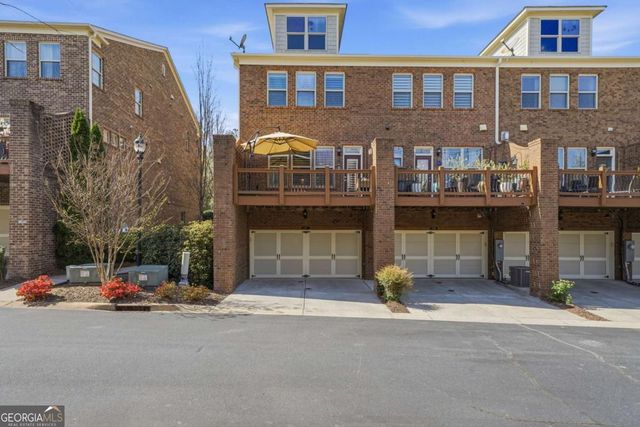 447 Alderwood Street, Atlanta, GA 30328