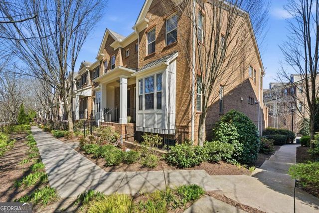 447 Alderwood Street, Atlanta, GA 30328