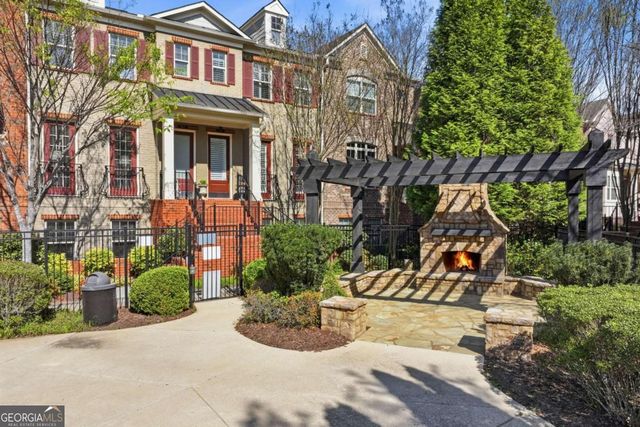 447 Alderwood Street, Atlanta, GA 30328