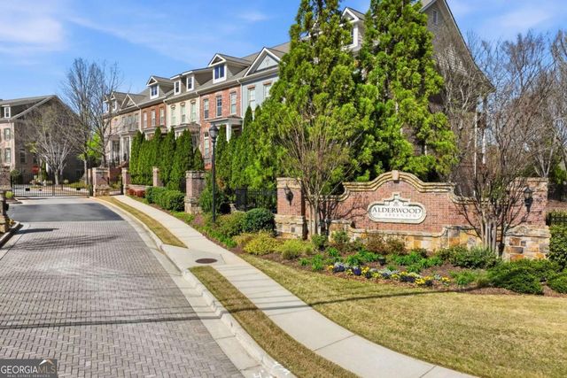 447 Alderwood Street, Atlanta, GA 30328