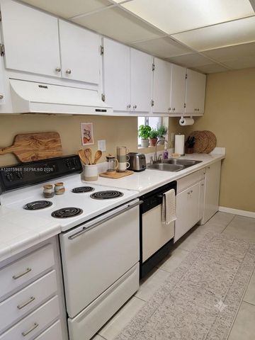4440 NW 79th Avenue 2G, Doral, FL 33166