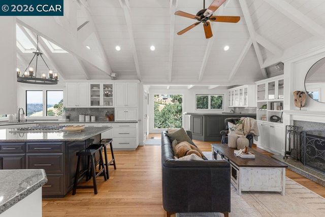 136 Tracy Ln, Alamo, CA 94507