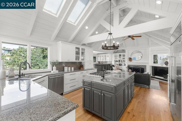 136 Tracy Ln, Alamo, CA 94507