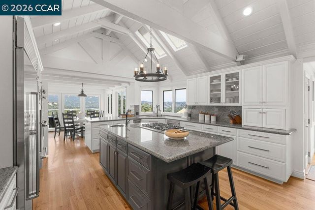 136 Tracy Ln, Alamo, CA 94507