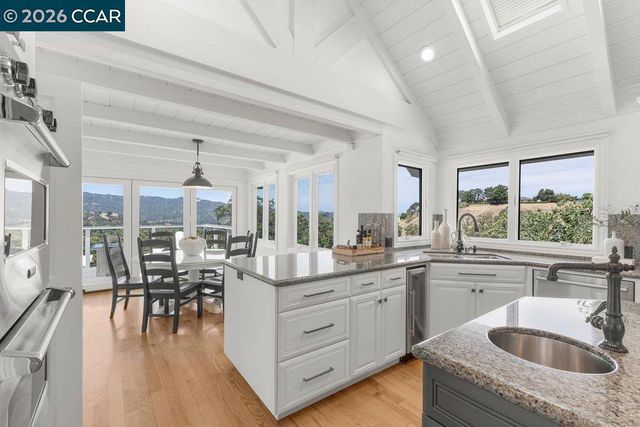 136 Tracy Ln, Alamo, CA 94507