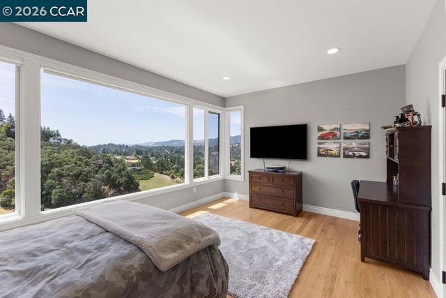 136 Tracy Ln, Alamo, CA 94507