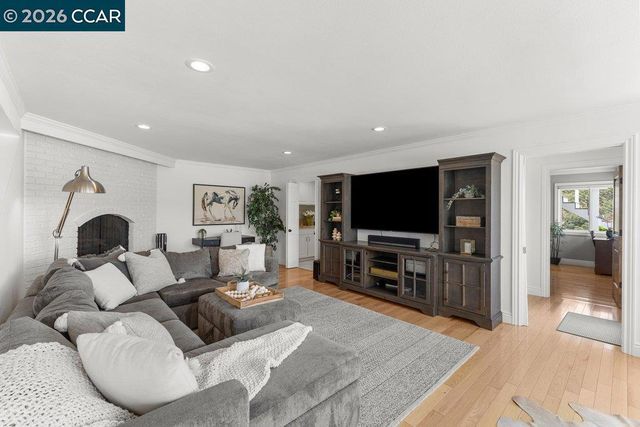 136 Tracy Ln, Alamo, CA 94507