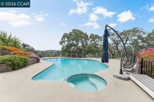 136 Tracy Ln, Alamo, CA 94507