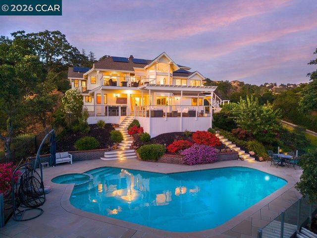 136 Tracy Ln, Alamo, CA 94507