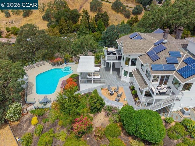 136 Tracy Ln, Alamo, CA 94507