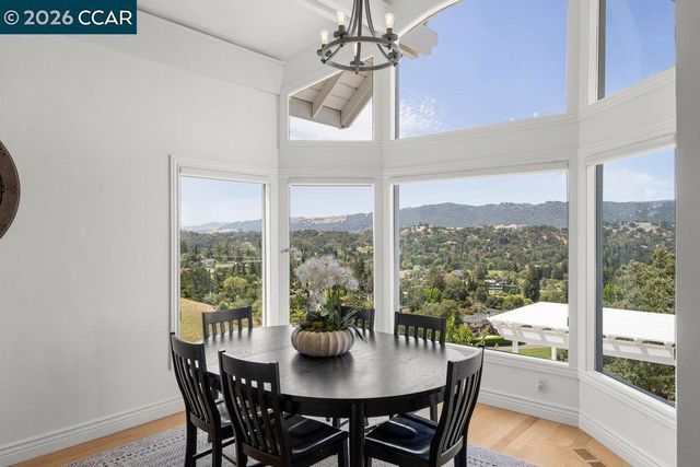 136 Tracy Ln, Alamo, CA 94507