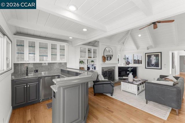 136 Tracy Ln, Alamo, CA 94507