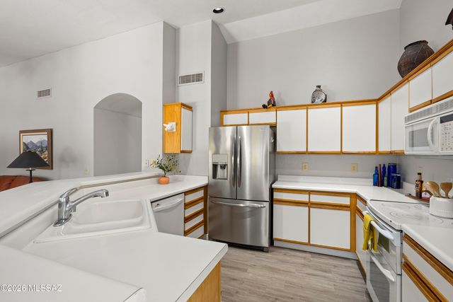 63889 E Orangewood Lane, Tucson, AZ 85739